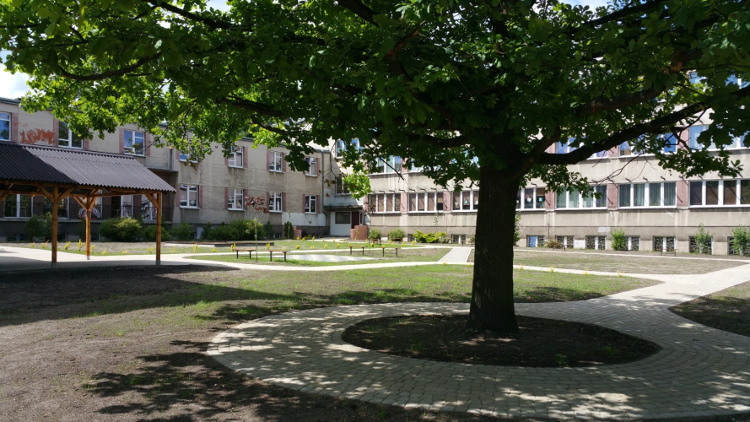 Ławki, wiata - wyposażenie EDUPARKU