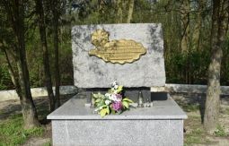 Pomnik bohaterskich żołnierzy 15 Pułku Piechoty Wilków